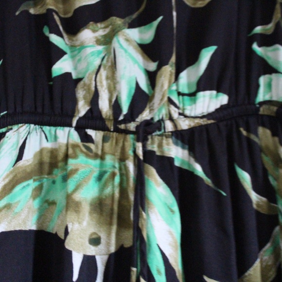 Beautiful Flamenco-style Summer Dress - Picture 3 of 5